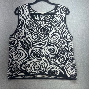 Norm Thompson Monochrome Rose Patterned Sleeveless Top